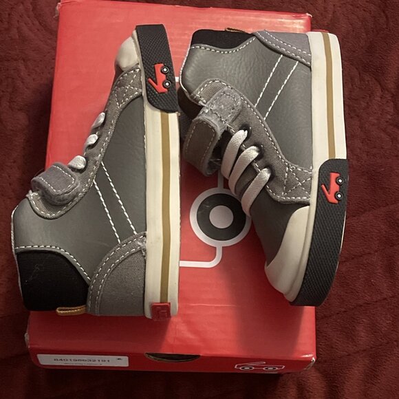 NWB New See Kai Run Dane Hi Top Grey leather sneakers, Little kids Sz 5 Gray - Picture 10 of 15